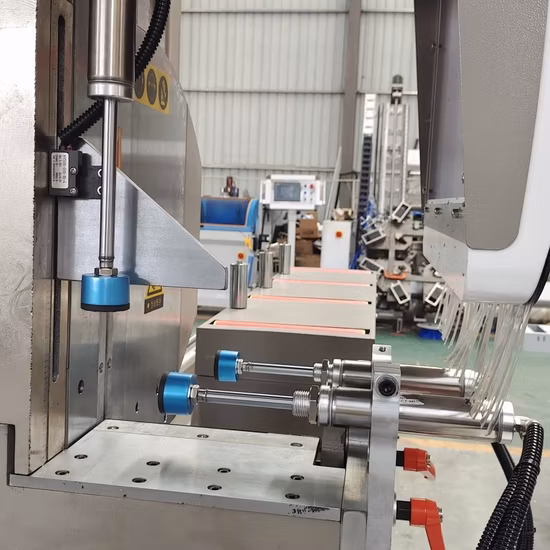 Máquina para fabricar puertas y ventanas de corte de perfiles de aluminio